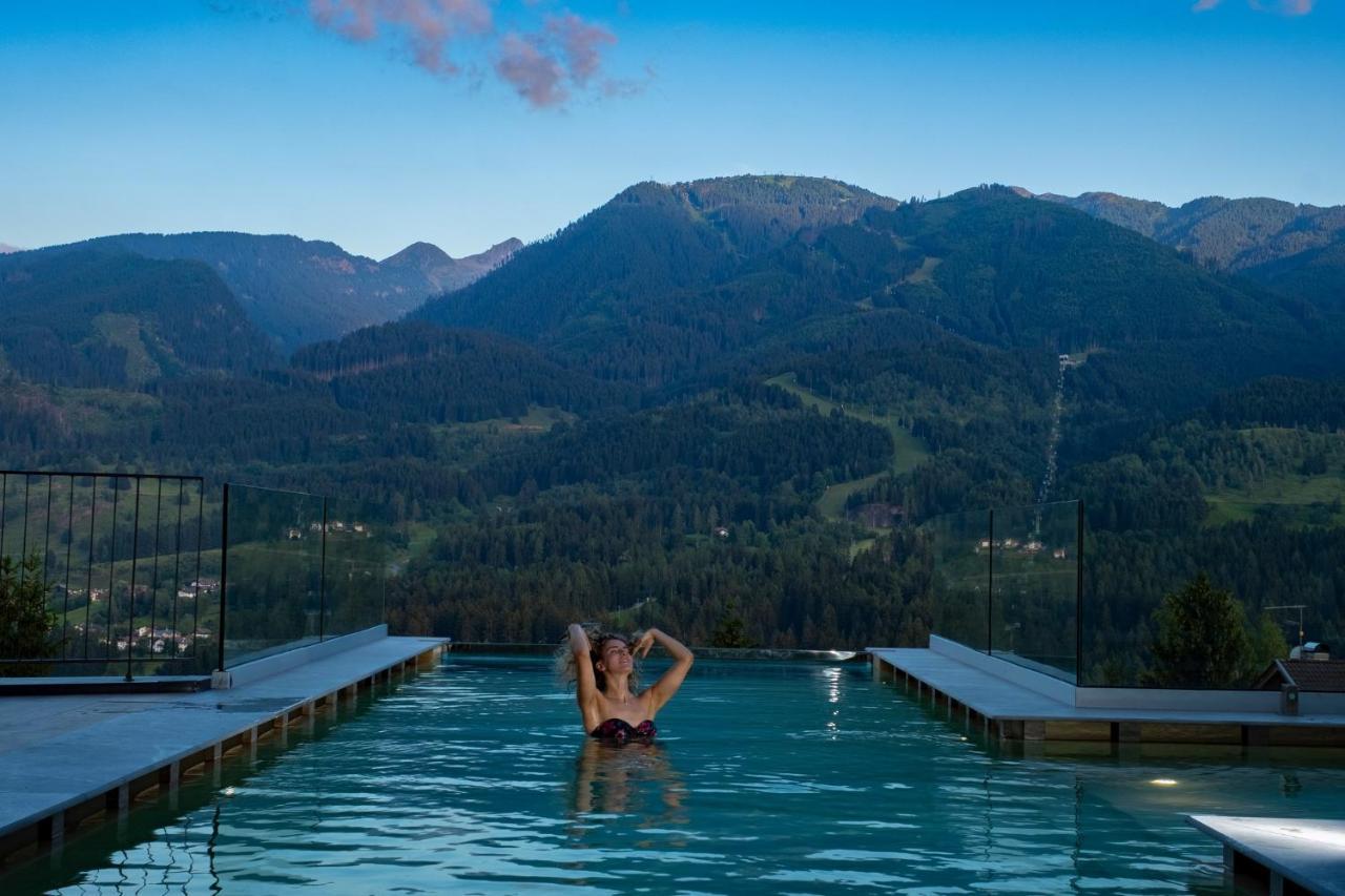 La Roccia Wellness Hotel Cavalese Exterior photo