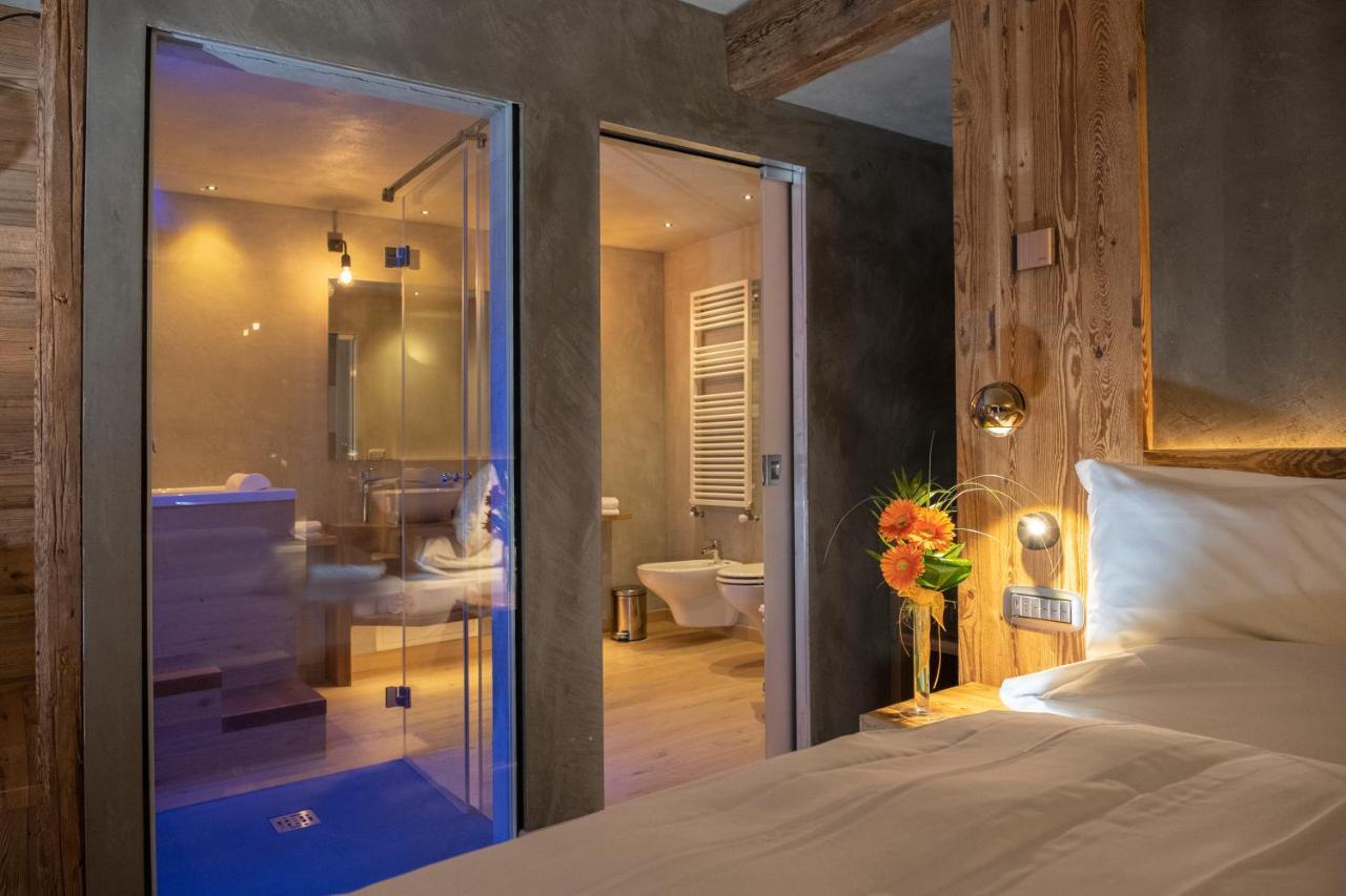 La Roccia Wellness Hotel Cavalese Exterior photo