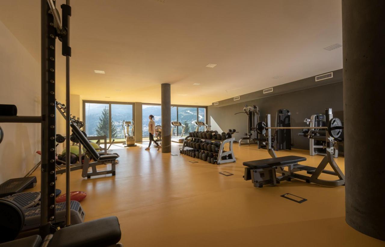 La Roccia Wellness Hotel Cavalese Exterior photo